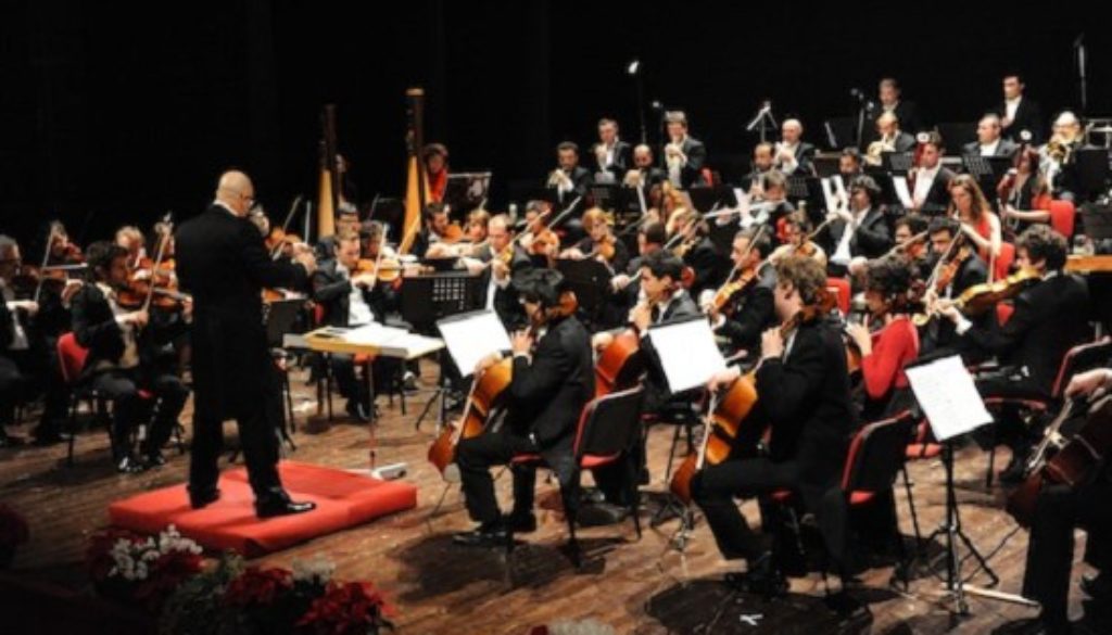 MUSICA | Busoni e Bach, con l’Orchestra Sinfonica di Sanremo al via la stagione